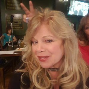 Meet your Posher, Candace